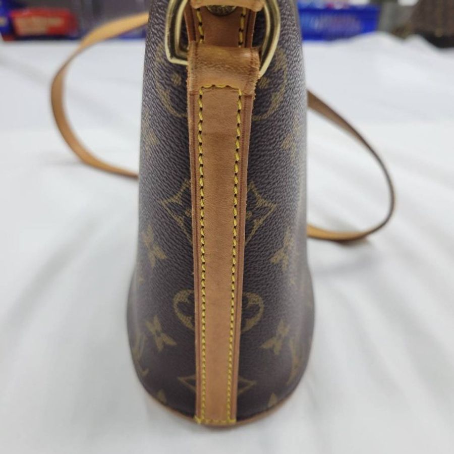 J018 LV 貝殼單肩包-20