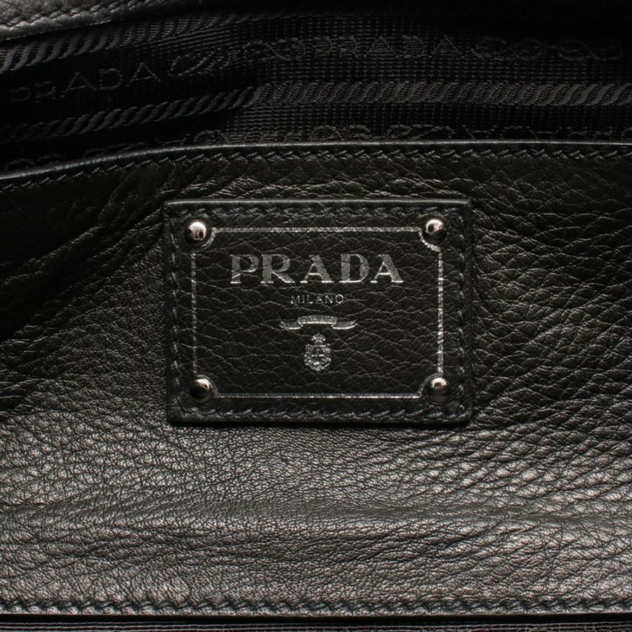 PRADA 三角形 logo 肩挎斜挎手提包，黑色皮革，二手女款-3