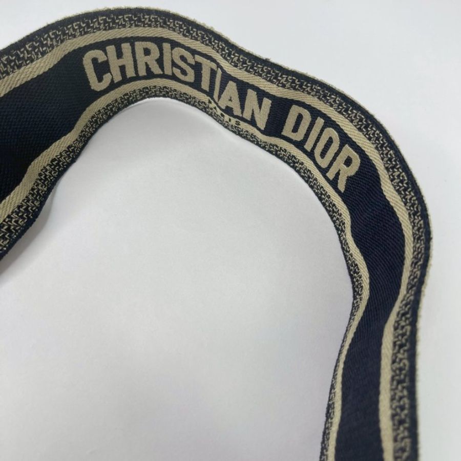 DIOR Oblique Quake 斜背手拿包 【加贈$28000寬版背帶】-13