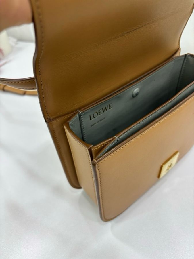 Loewe/羅意威 Goya 系列 豆腐包 尺寸：19*14*5-8