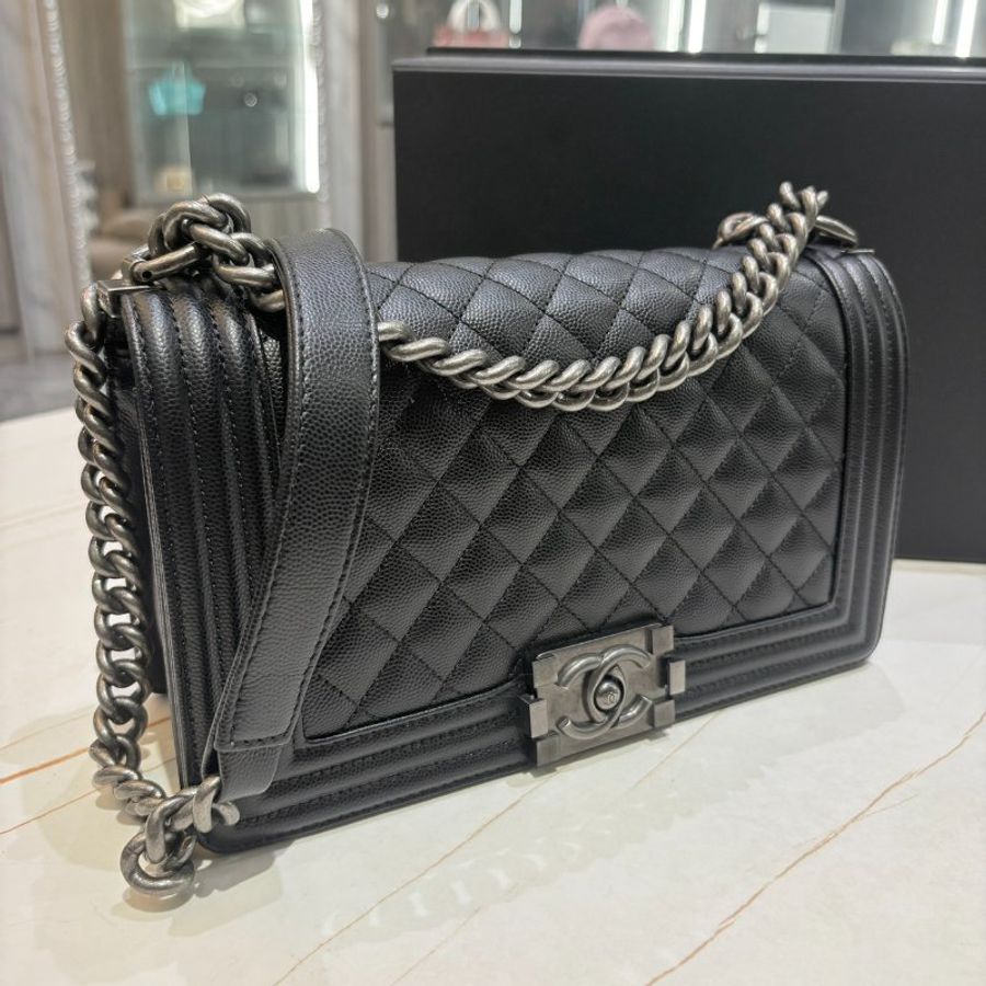 *SHIHNA名牌精品* CHANEL Boy 經典荔枝紋牛皮銀釦 25cm-1