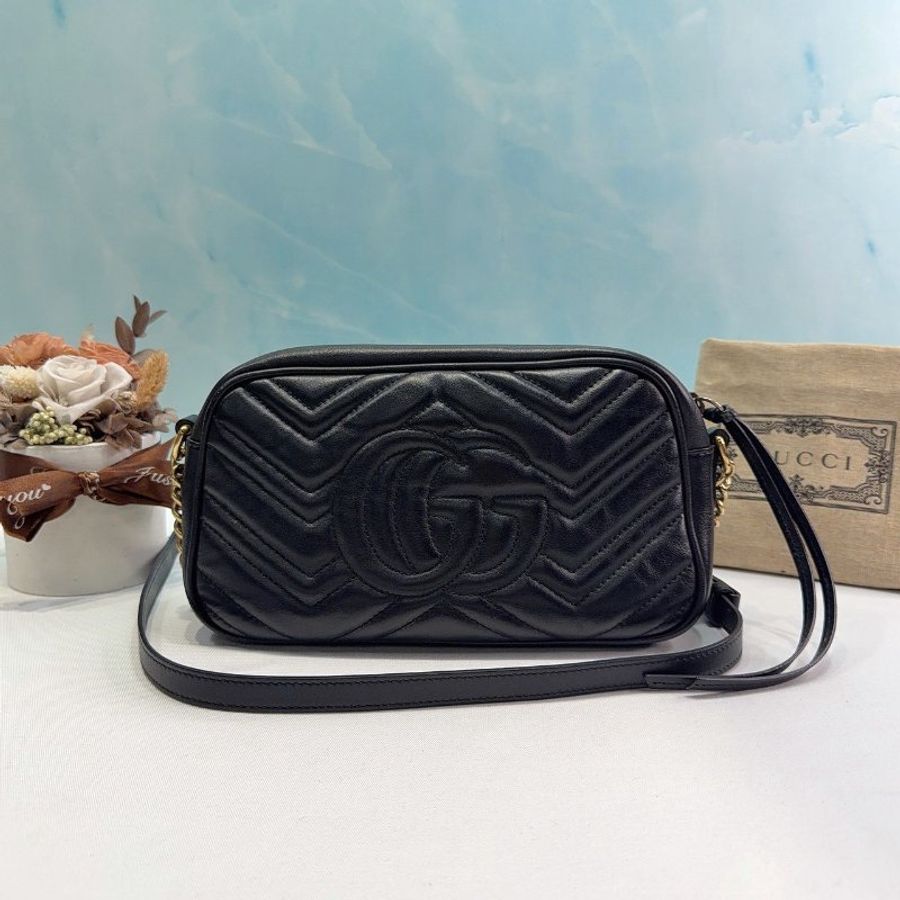 GUCCI 經典GG Marmont相機包-1