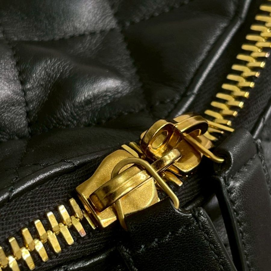 YSL GIANT 绗縫牛皮旅行袋   黑金-5