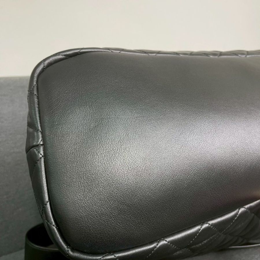 YSL GIANT 绗縫牛皮旅行袋   黑金-8