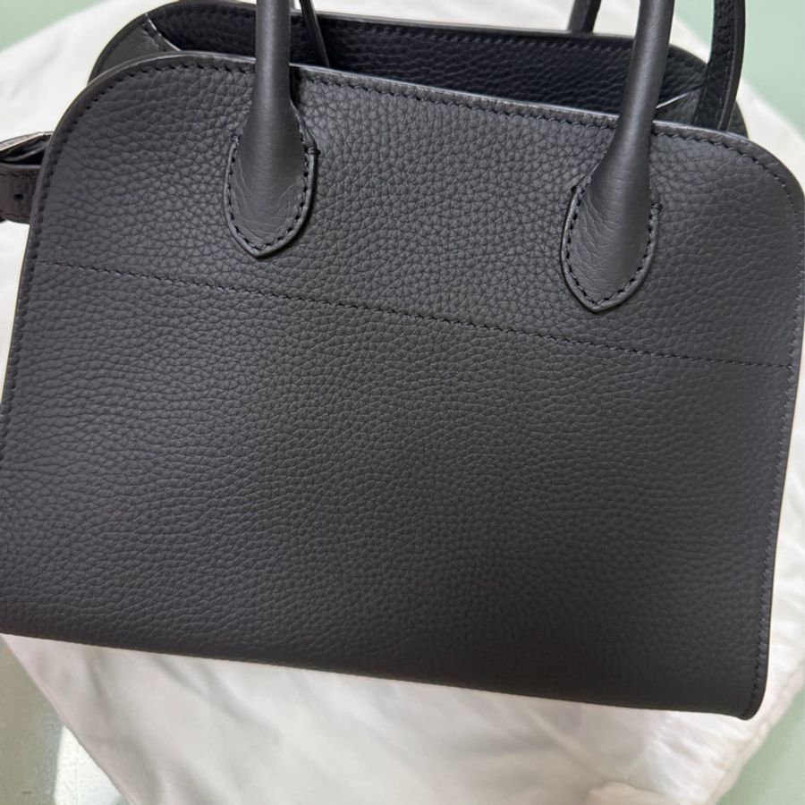 the row margaux 10 black-1