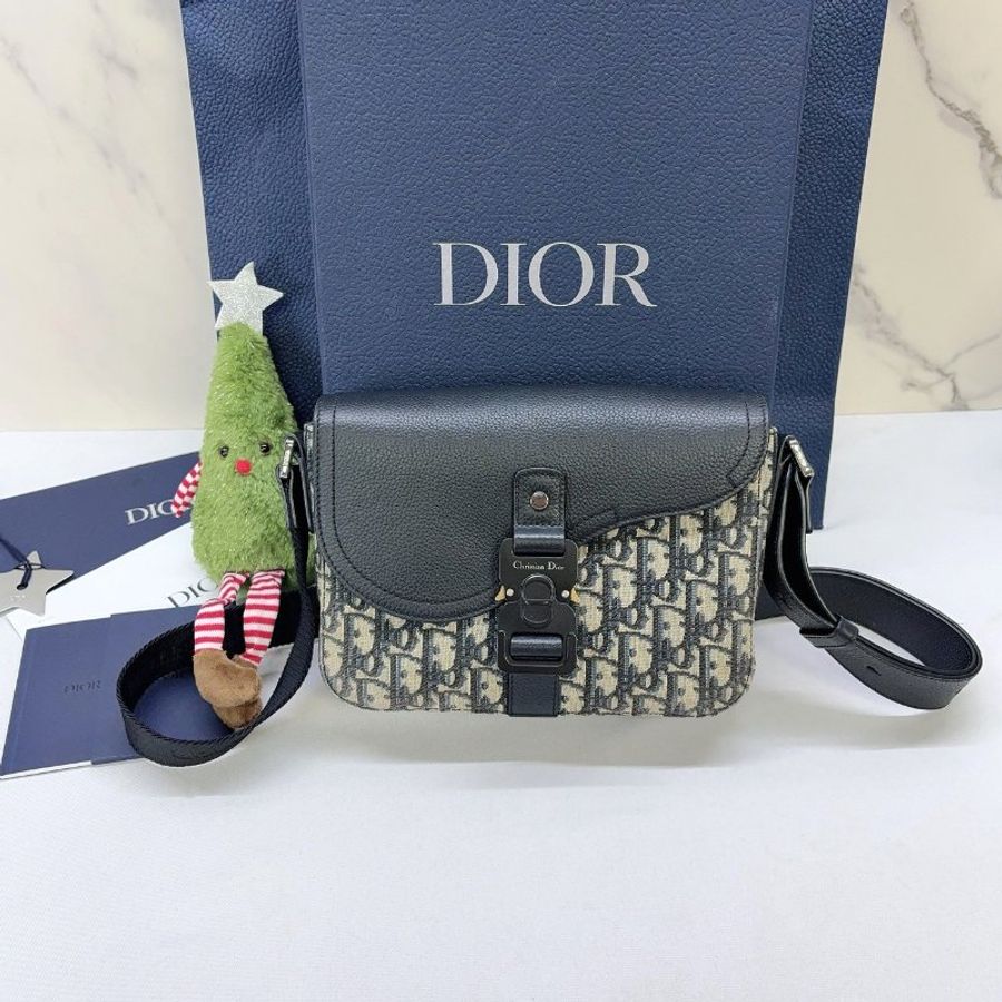 DIOR Oblique Saddle米黑翻蓋郵差包-0