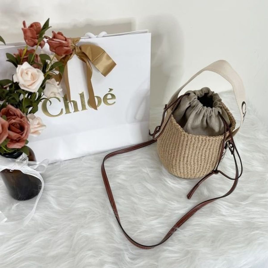 Chloé 素色草編束口圓筒包-4