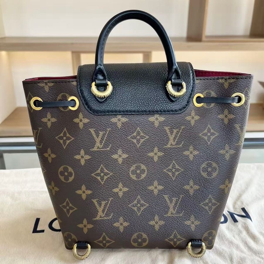 LV路易威登  Montsouris Bb 黑色雙肩書包 手提包-2