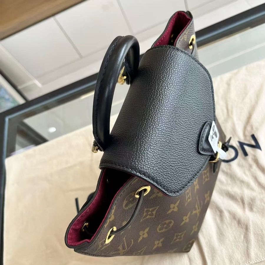 LV路易威登  Montsouris Bb 黑色雙肩書包 手提包-5