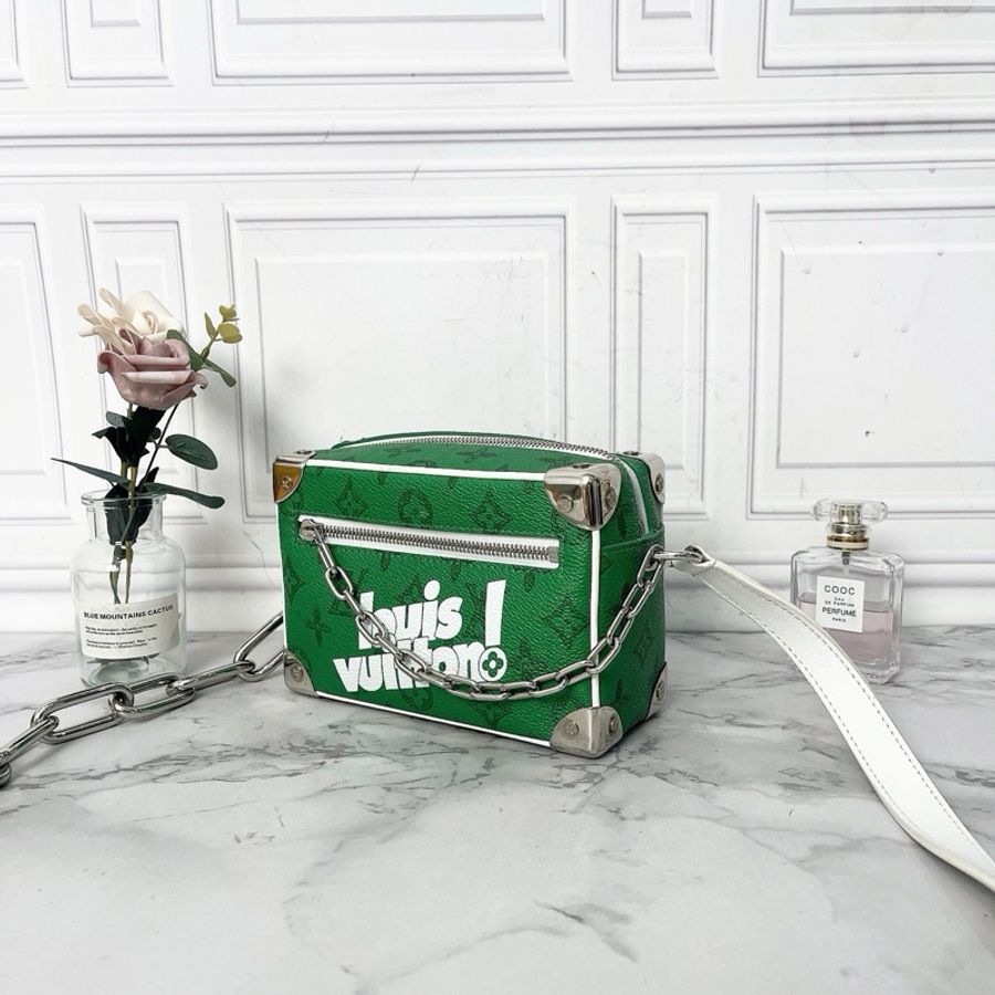 【威選精品】💚 LV Soft Trunk 限量秀款 綠色盒子包-4