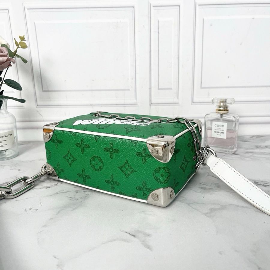 【威選精品】💚 LV Soft Trunk 限量秀款 綠色盒子包-6