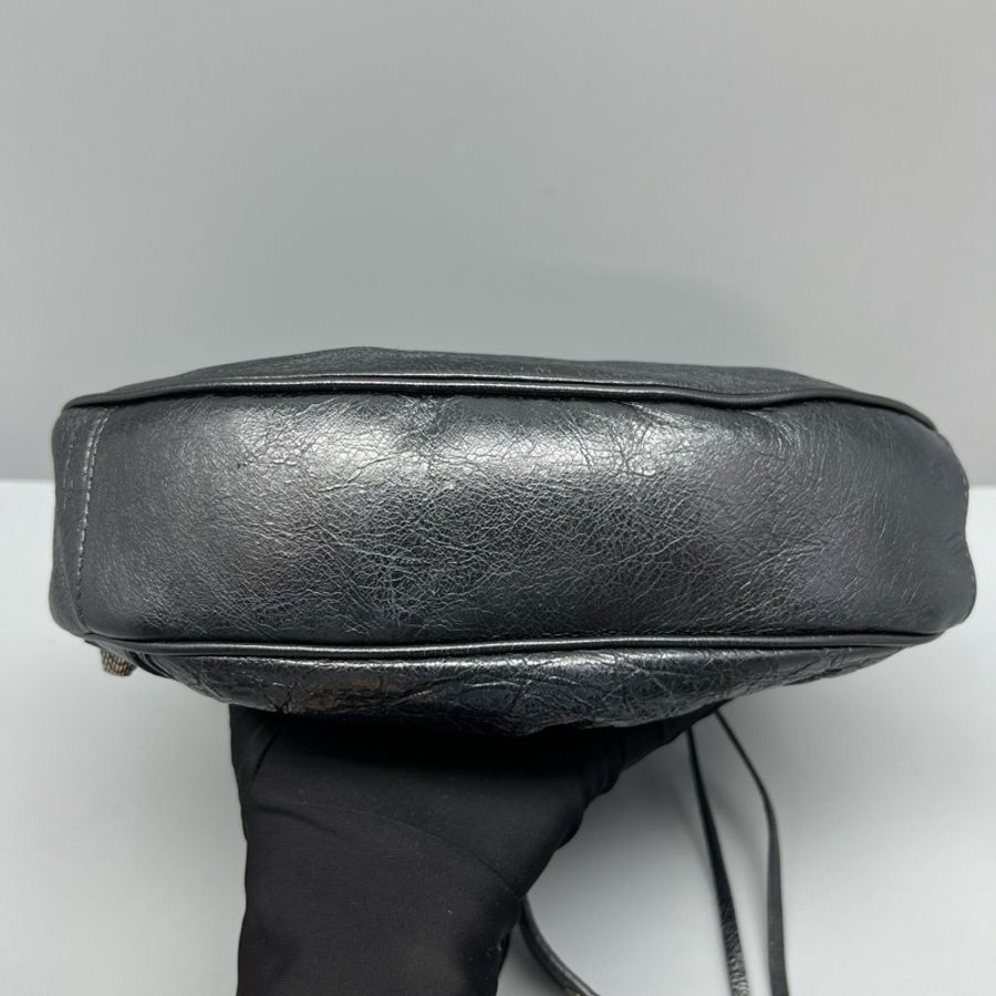 Balenciaga巴黎世家Le cagole月牙包藍黑色斜背包 銀扣-4