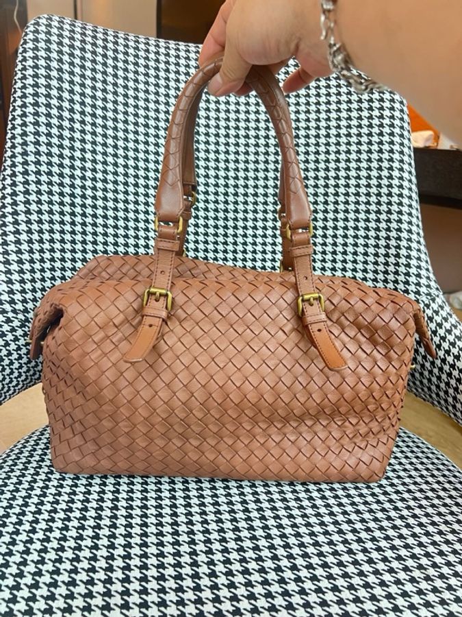 Bottega Veneta 葆蝶家 焦糖色BV編織波士頓包少見的獨特棕色-0