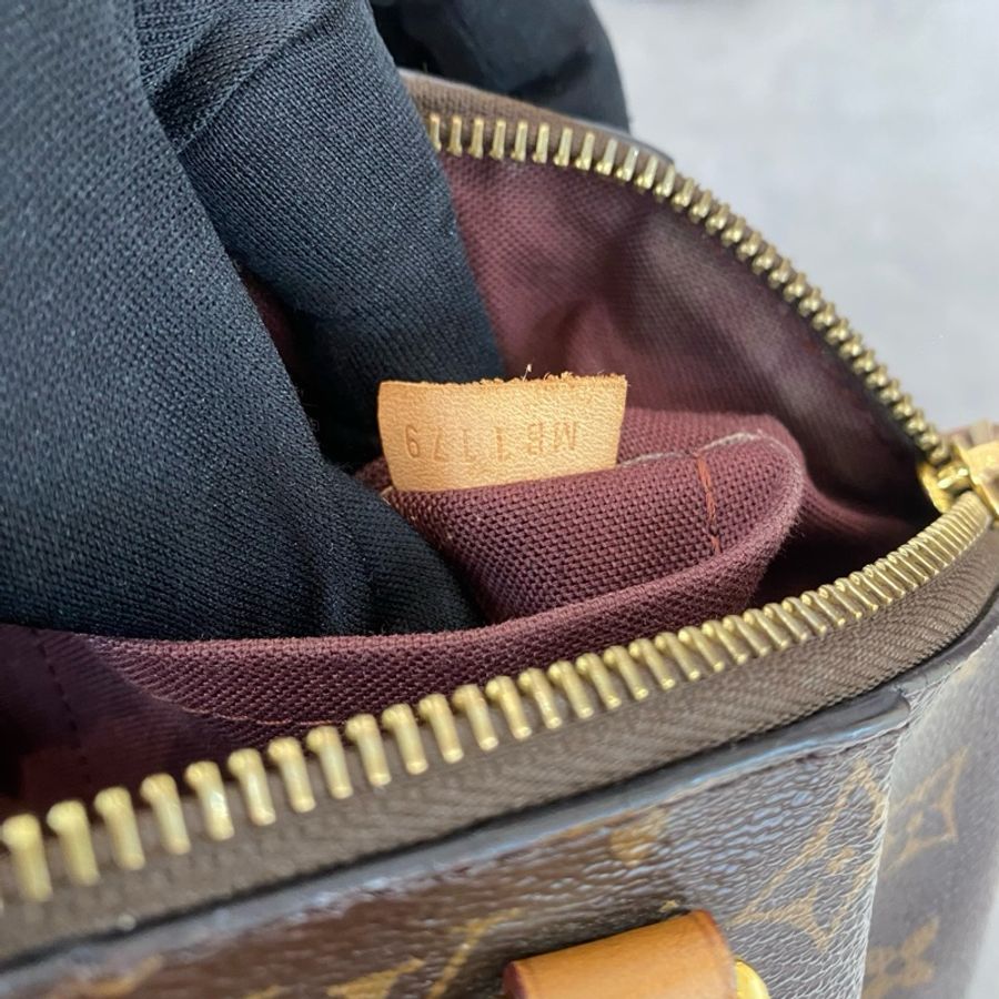 99新 Louis Vuitton rivoli餃子包小號 手提包斜背包-12