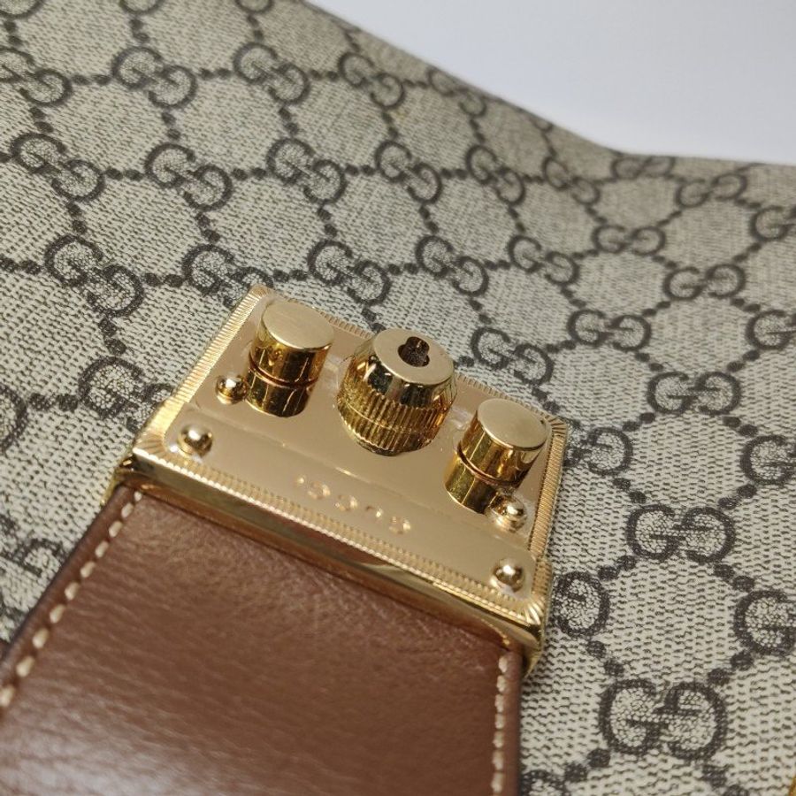 Gucci Padlock中型牛皮GG老花鎖扣單肩包-10