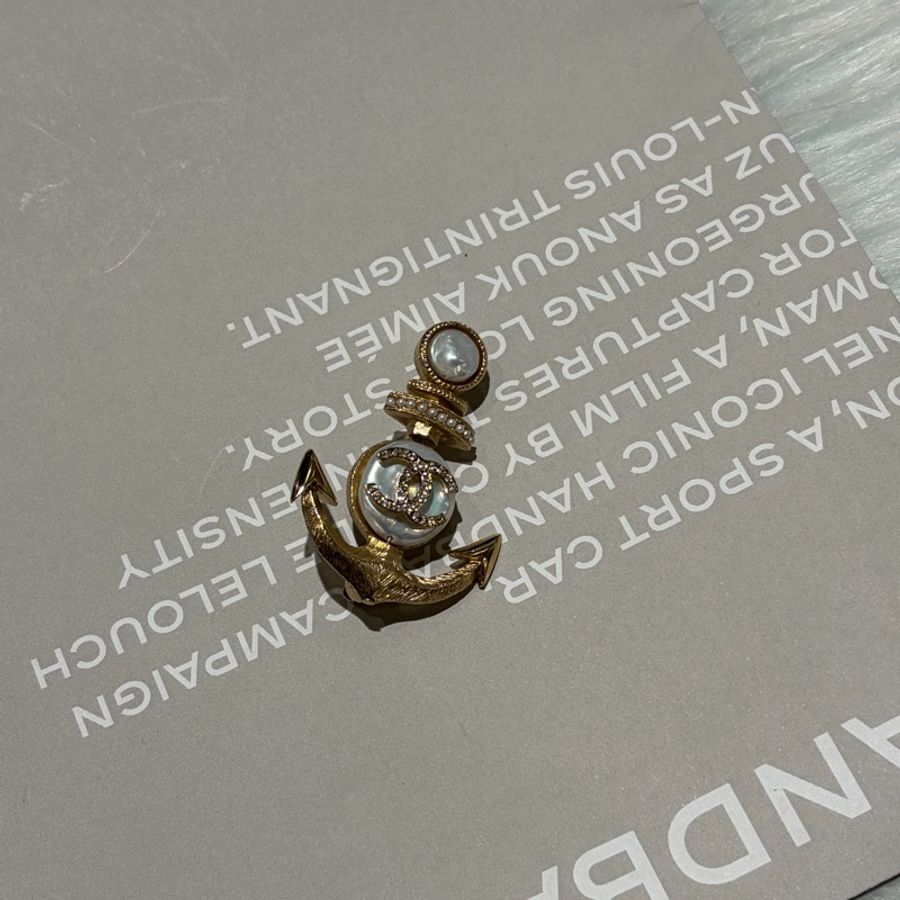 CHANEL 雙C船錨⚓️胸針 金-0
