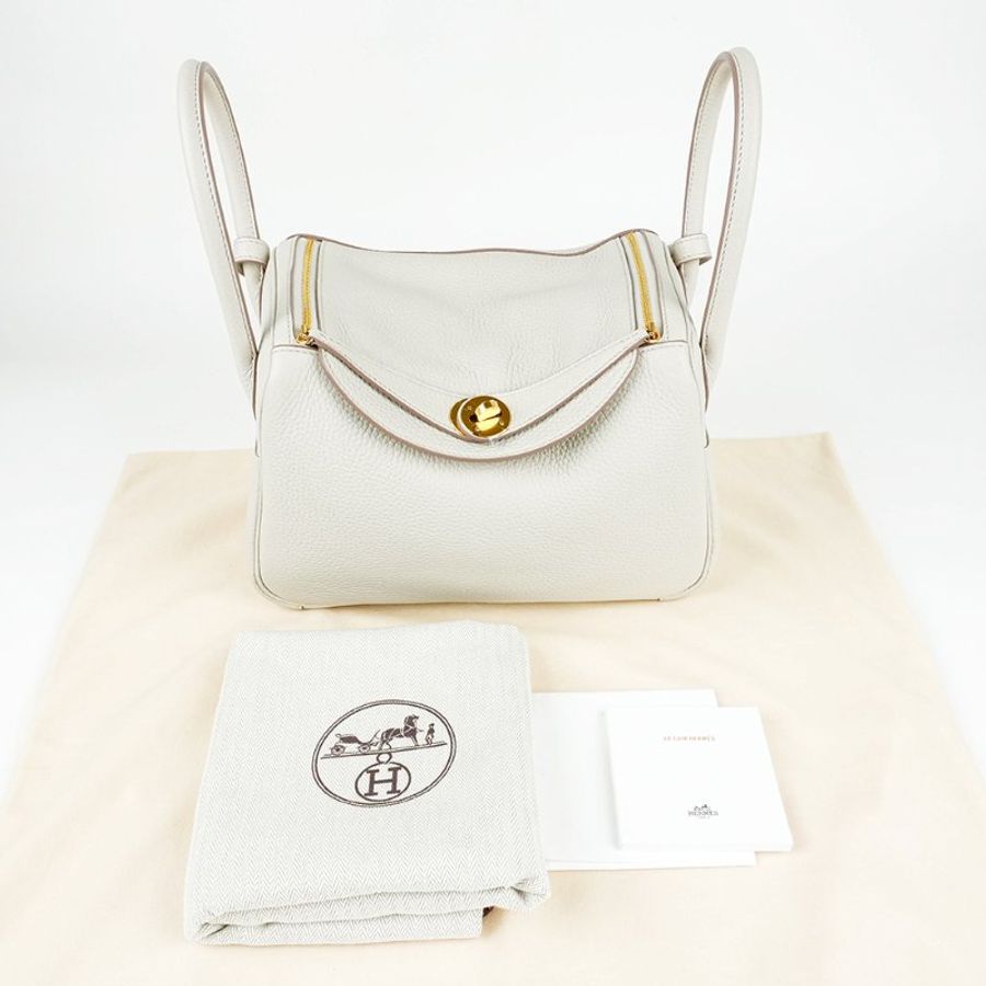 HERMÈS 愛馬仕 Mini Lindy 20 Craie 奶油白 金釦 Clemence 牛皮｜手提包 肩背包 斜背包｜琳迪包 G刻 2026｜KÉSH 凱仕精品-21