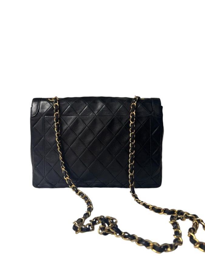 Chanel 黑金雙C扣菱格紋鏈條包-10