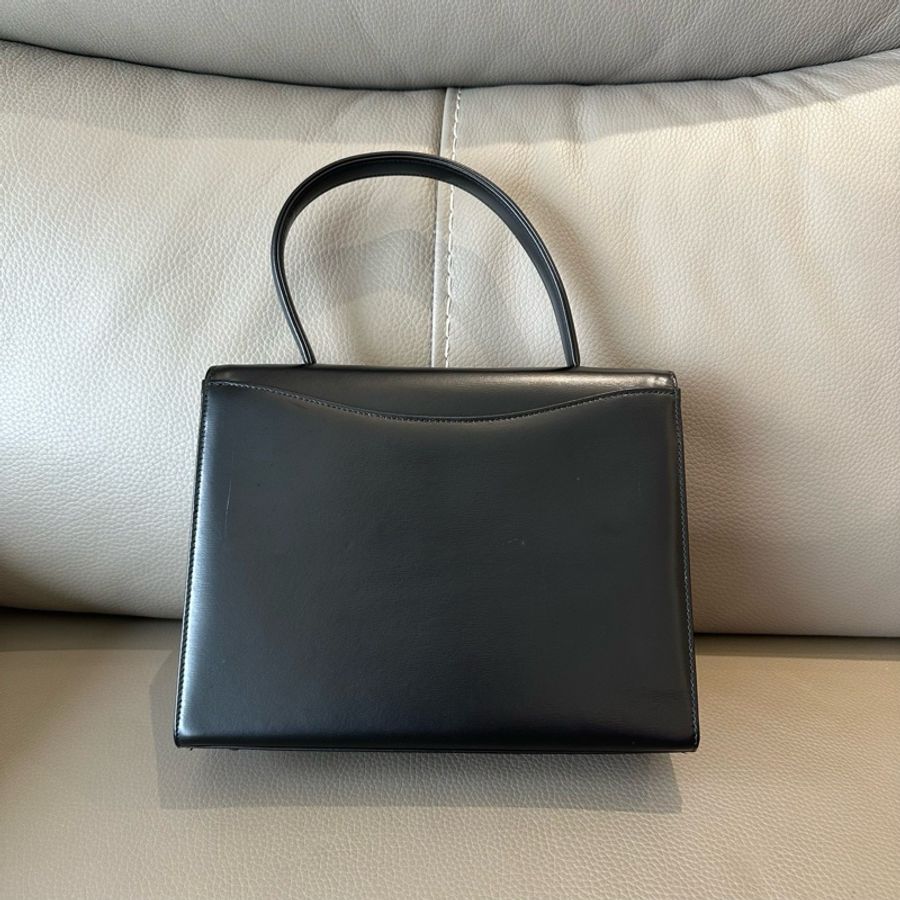 Givenchy紀梵希黑色牛皮Kelly手提單肩包-1
