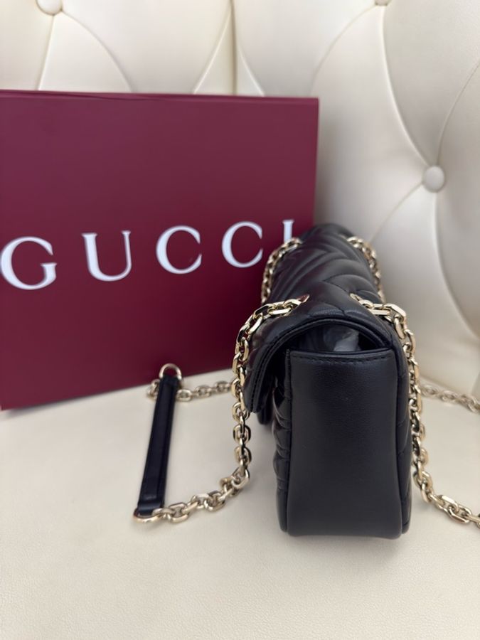 二手GUCCI 黑色亮金色 GG Marmont馬夢小牛皮金鏈肩背包837280-4