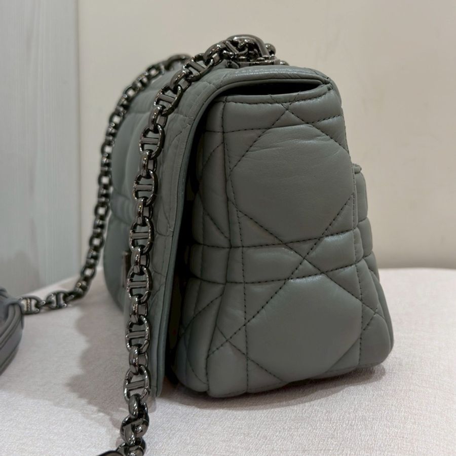 DIOR迪奧caro25cm中號高級灰閒置帶膜全新全配🈶購證專櫃13萬-12