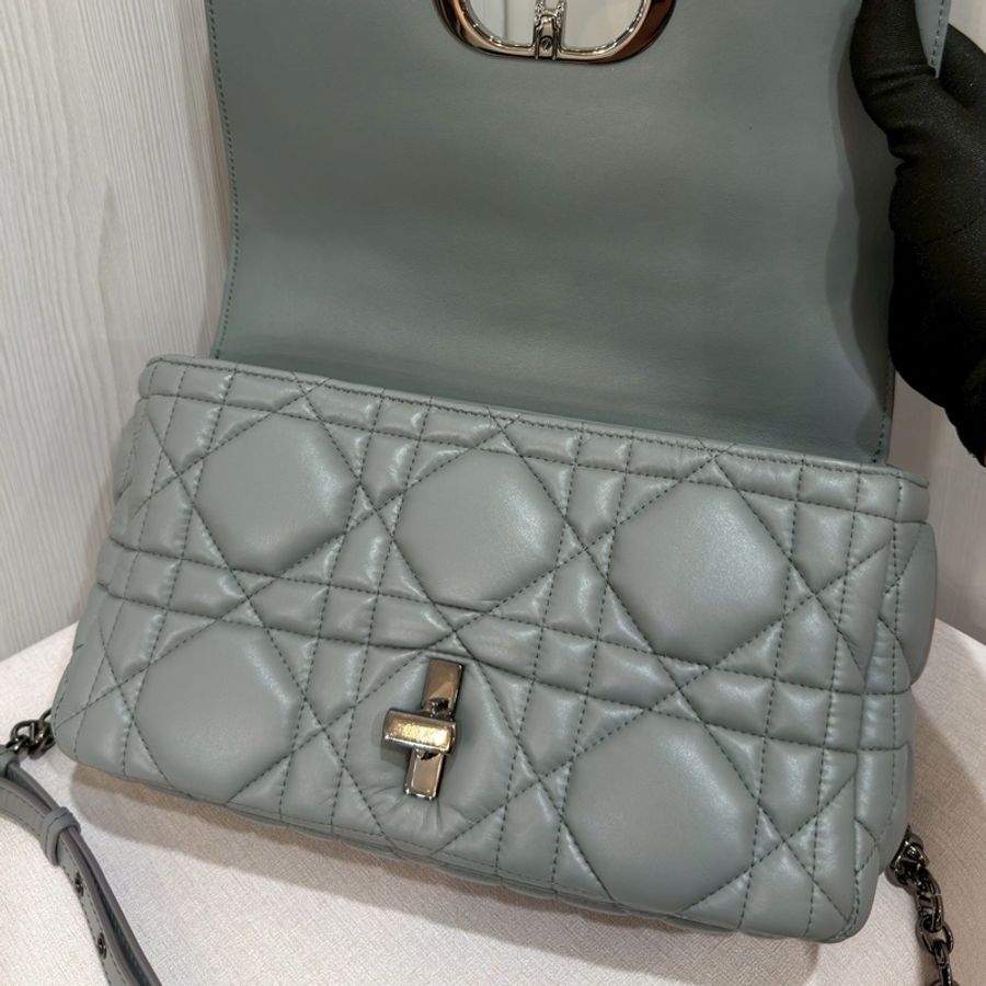 DIOR迪奧caro25cm中號高級灰閒置帶膜全新全配🈶購證專櫃13萬-20