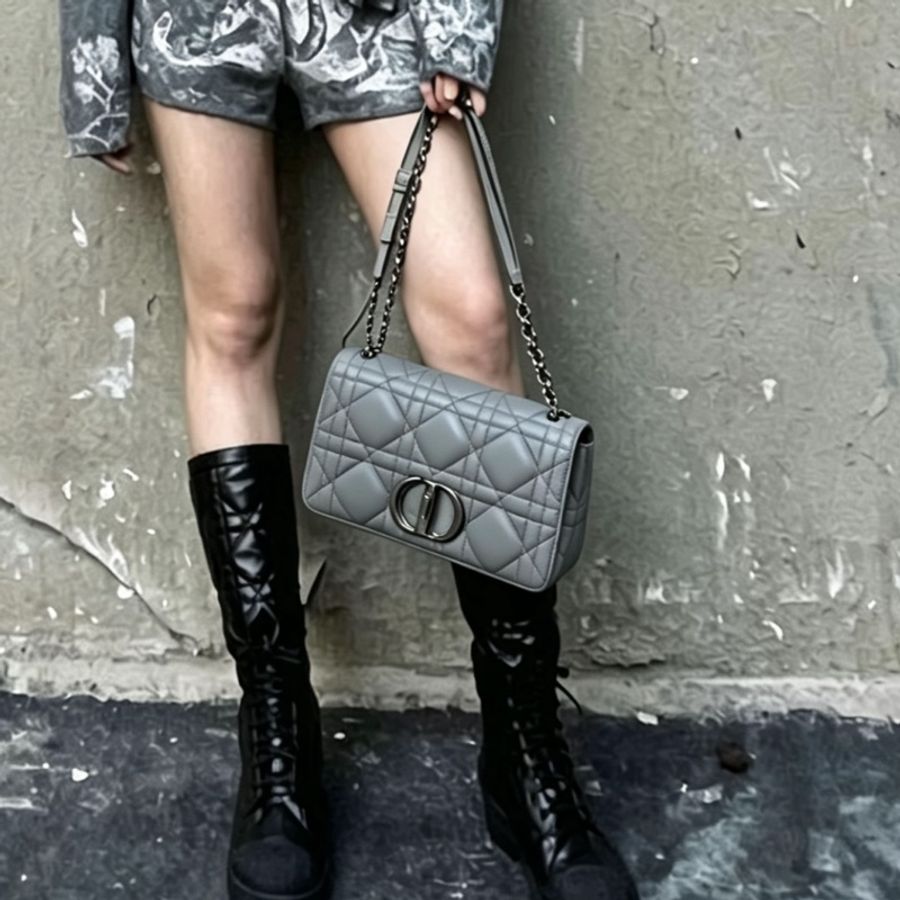 DIOR迪奧caro25cm中號高級灰閒置帶膜全新全配🈶購證專櫃13萬-34
