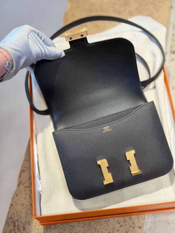 Hermes 愛馬仕 Constance 黑金康康19 U刻 親款帶镜子-9