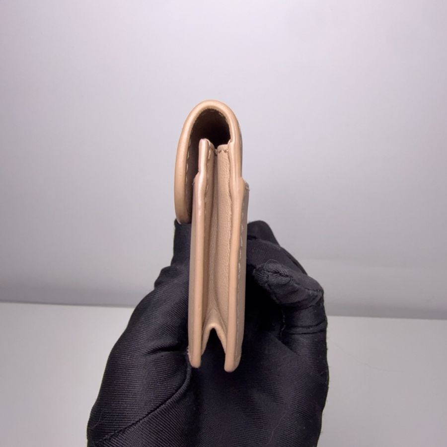 Dior迪奧馬鞍卡包，奶茶色，全皮材質，經典D扣磨砂設計，皮質細膩，20年編碼，-3