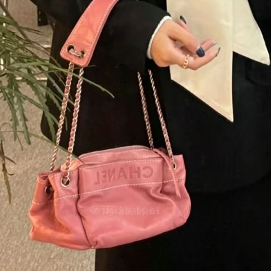 CHANEL香奈兒玫瑰粉字母小胖子金元寶肩背包👩🏻‍🚒-8