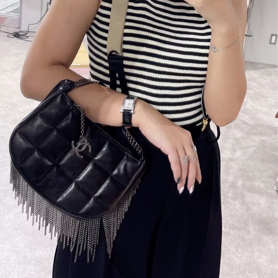 CHANEL香奈兒Vintage黑銀流蘇冰格HoBo包💈🪩-42