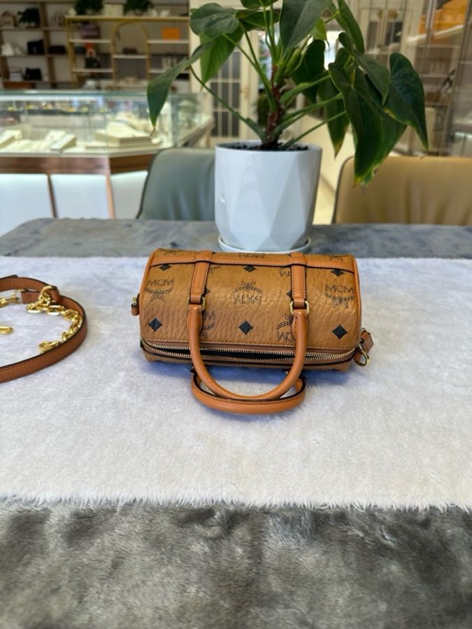 MCM  小號波士頓枕頭包尺8.5 x 19.0 x 10.0 釐米-2