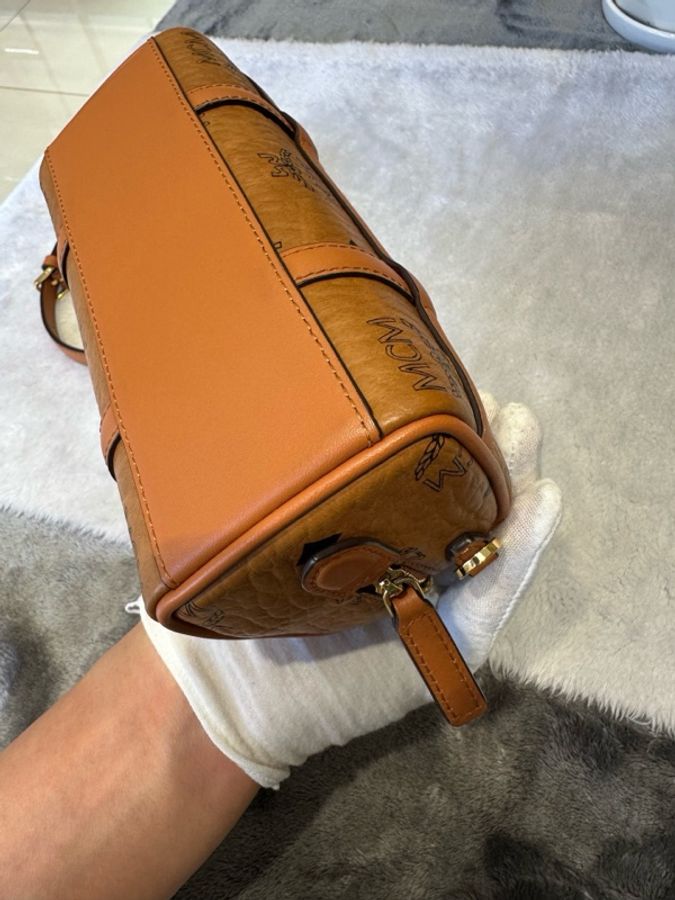 MCM  小號波士頓枕頭包尺8.5 x 19.0 x 10.0 釐米-9
