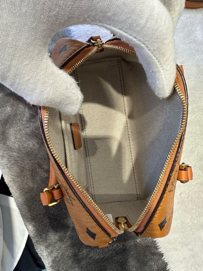 MCM  小號波士頓枕頭包尺8.5 x 19.0 x 10.0 釐米-11