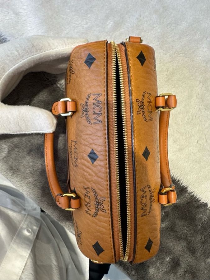 MCM  小號波士頓枕頭包尺8.5 x 19.0 x 10.0 釐米-14