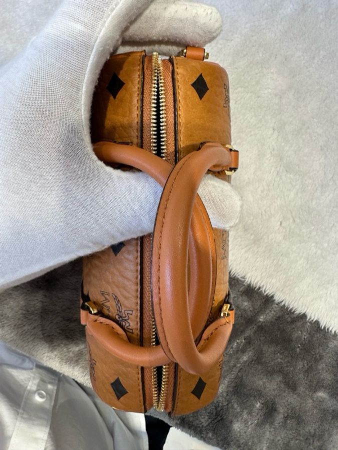 MCM  小號波士頓枕頭包尺8.5 x 19.0 x 10.0 釐米-15