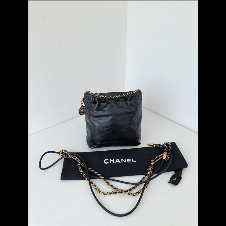 Chanel 香奈兒 24a限量特別款⭐️黑金mini Bag珍珠鏈迷你垃圾袋 牛皮99新芯片 
IPRX-2