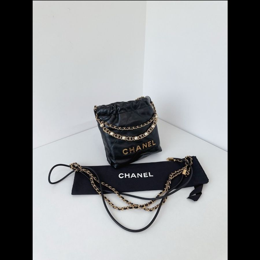 Chanel 香奈兒 24a限量特別款⭐️黑金mini Bag珍珠鏈迷你垃圾袋 牛皮99新芯片 
IPRX-3