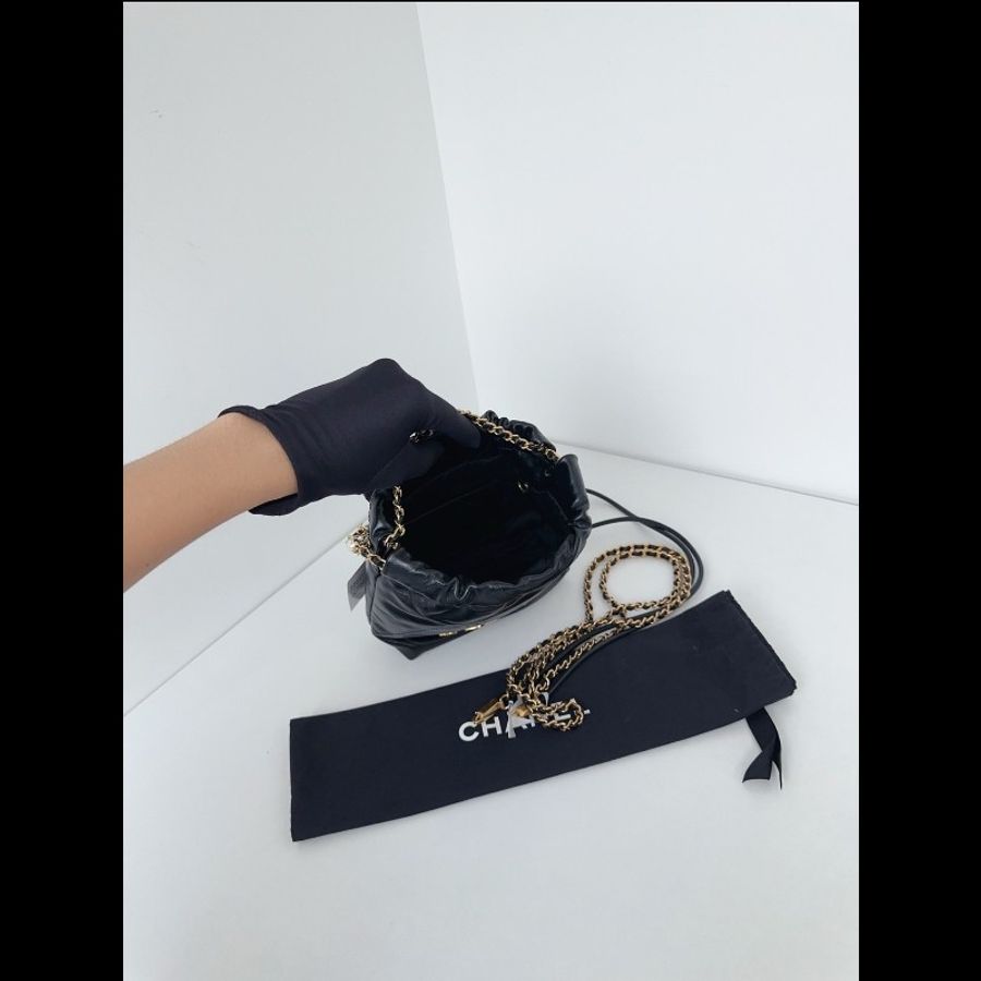 Chanel 香奈兒 24a限量特別款⭐️黑金mini Bag珍珠鏈迷你垃圾袋 牛皮99新芯片 
IPRX-8