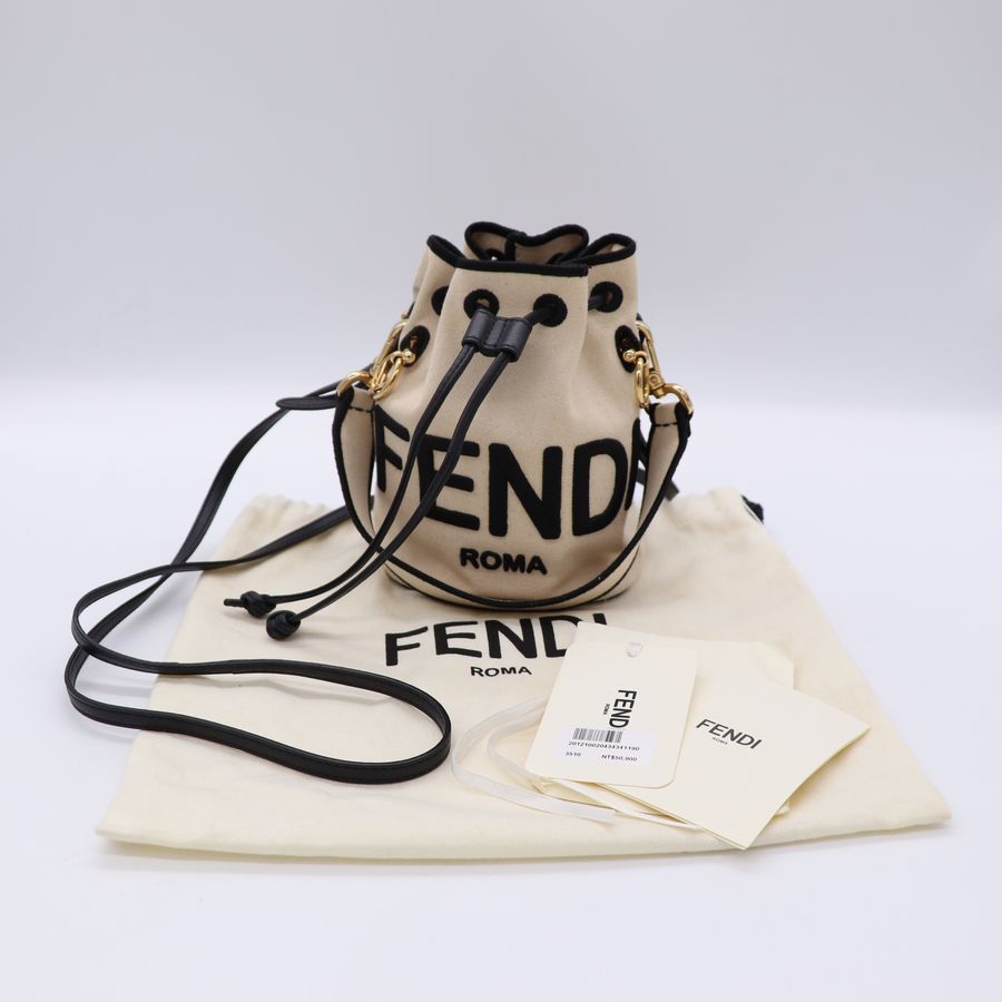 FENDI Mon Tresor 白色迷你水桶包-1