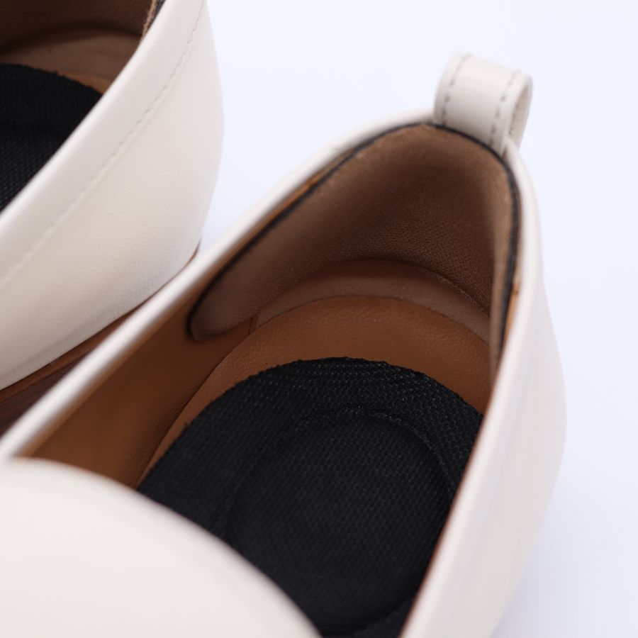 Tod's 白色 牛皮 樂福鞋 EU39-11