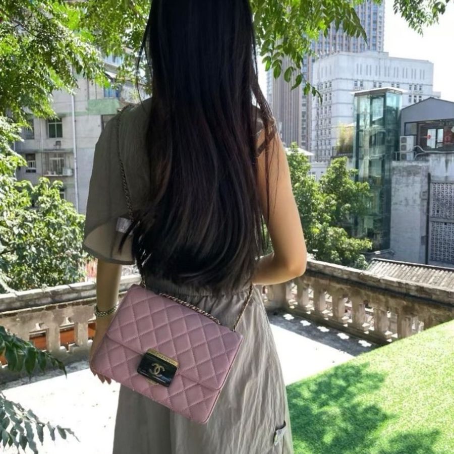 Chanel 紫色亞克力扣CF鏈條包 羊皮 24*16*7 9新 配件塵袋-0