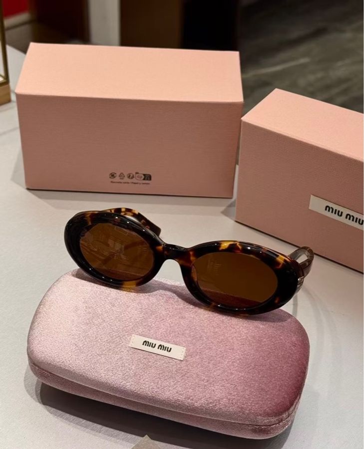 Miu Miu 太陽眼鏡 SMU B09 新款-6