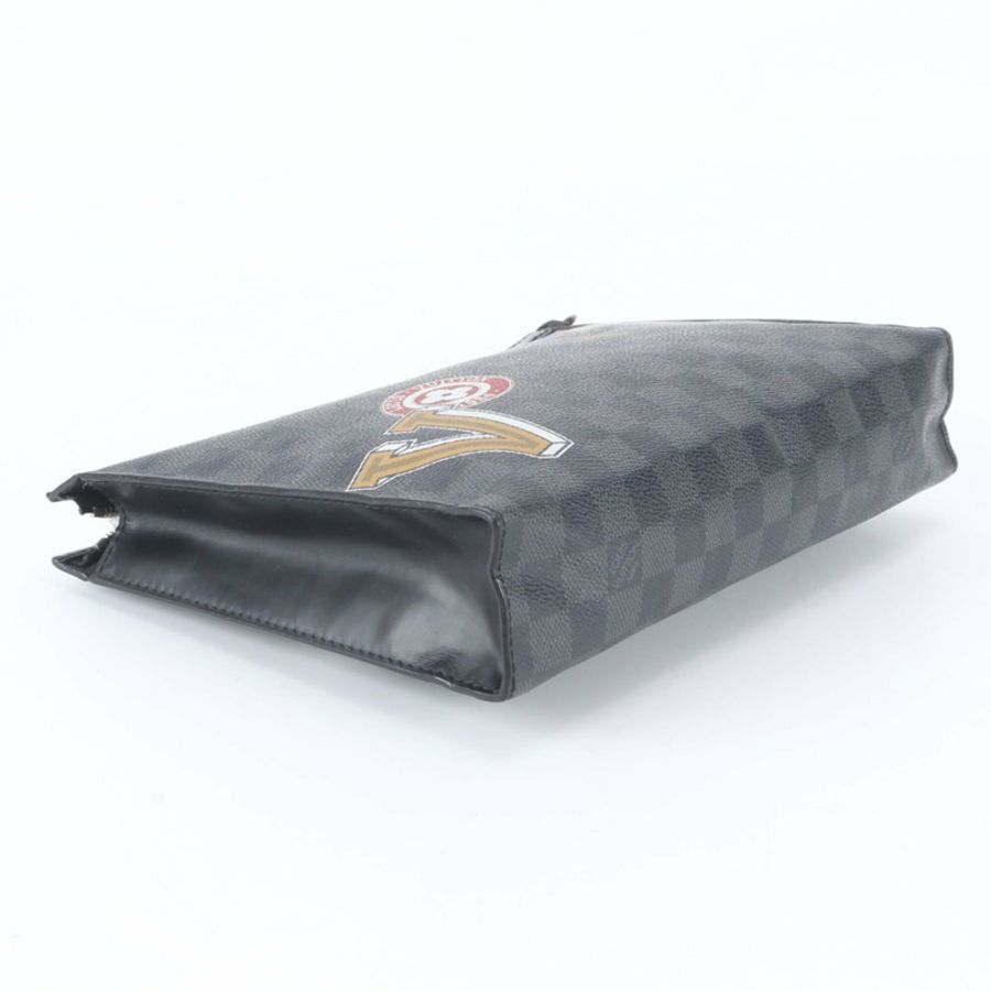 全新路易威登 Damier 石墨 Pochette Voyage MM LV League N64442 男士皮革手拿包-3
