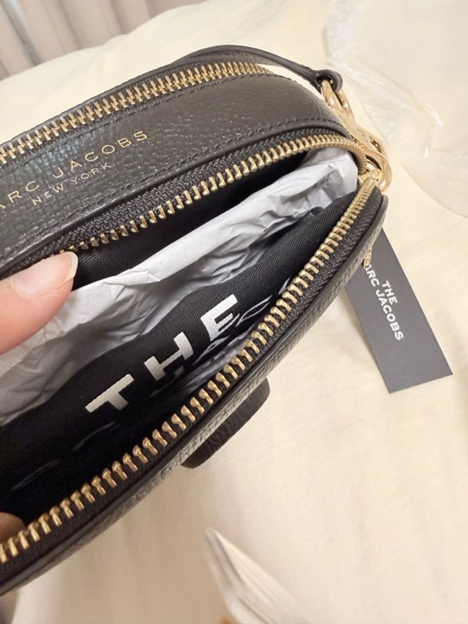 Marc Jacobs The Shutter Crossbody流蘇半月包-9