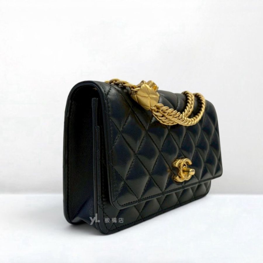 s5583-CHANEL  黑羊皮菱格金球調節扣WOC AP3043-2