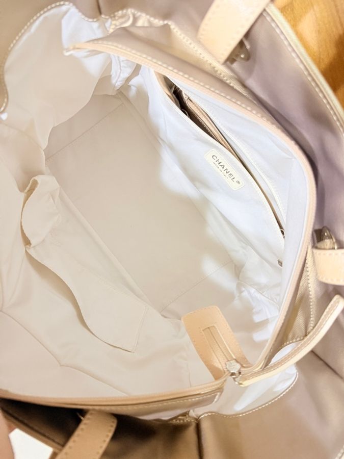 CHANEL 香奈兒 肩背 手提 兩用托特包 很美很美的香檳金🥂媽媽包 日用包 輕旅行-8