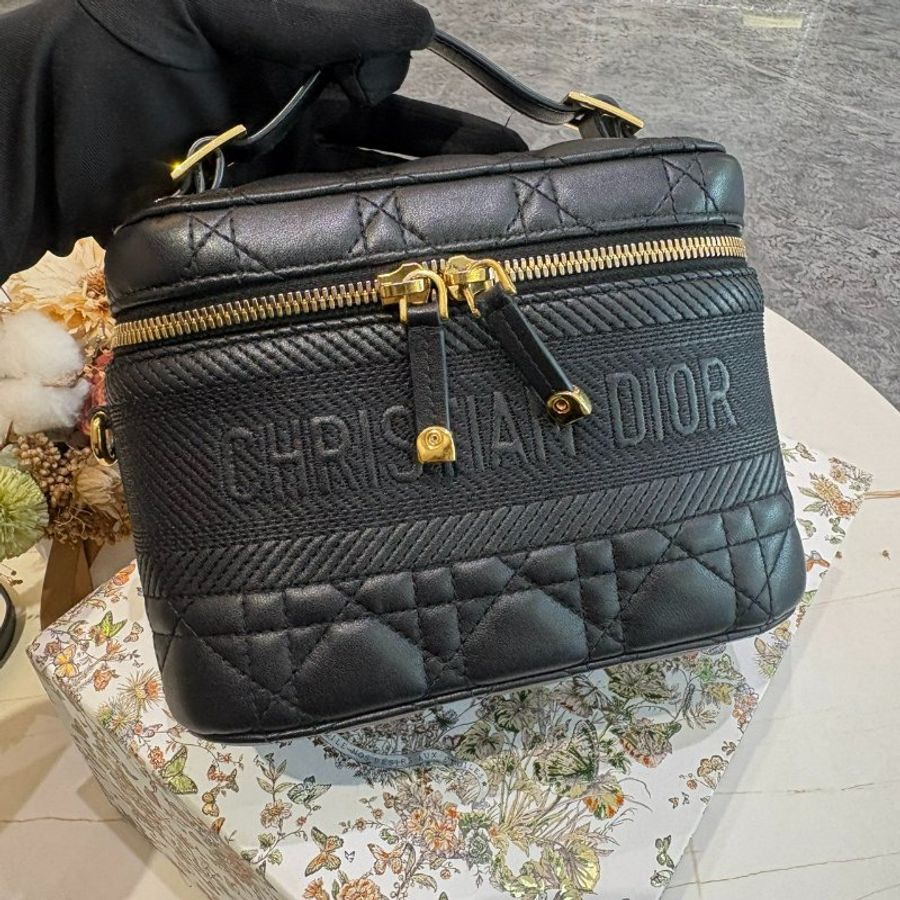 *SHIHNA名牌精品*Dior Travel Vanity 金釦手挽肩背兩用袋-3