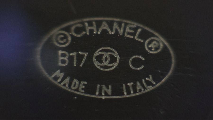 Chanel 17年古巴系列秀款绿色丹宁牛仔贝壳仙人掌琉璃图案宽手镯-15