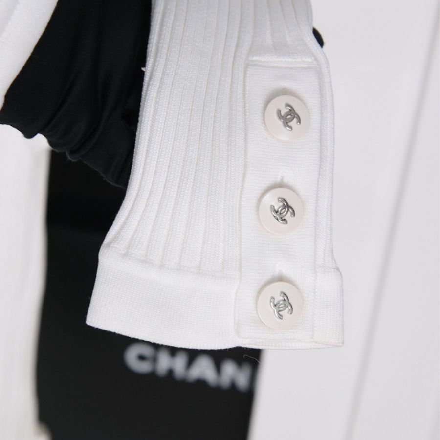 Chanel 07年白色针织白银扣四口袋开衫外套-38